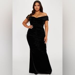 Fashion Nova | Karissa Velvet Maxi Dress | Black | 1X